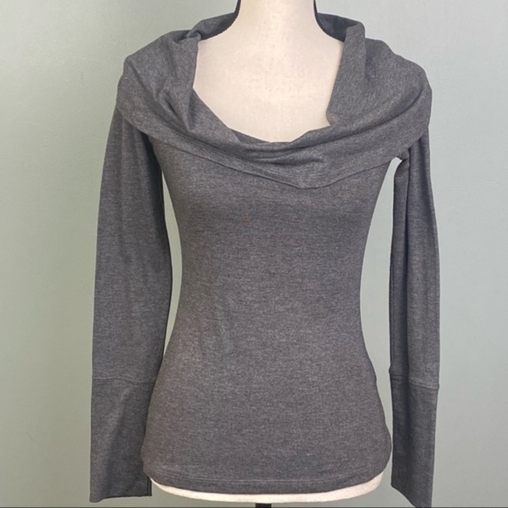 ALTAR’D STATE heather brown cowl scoop neck shirt in size Medium. EUC